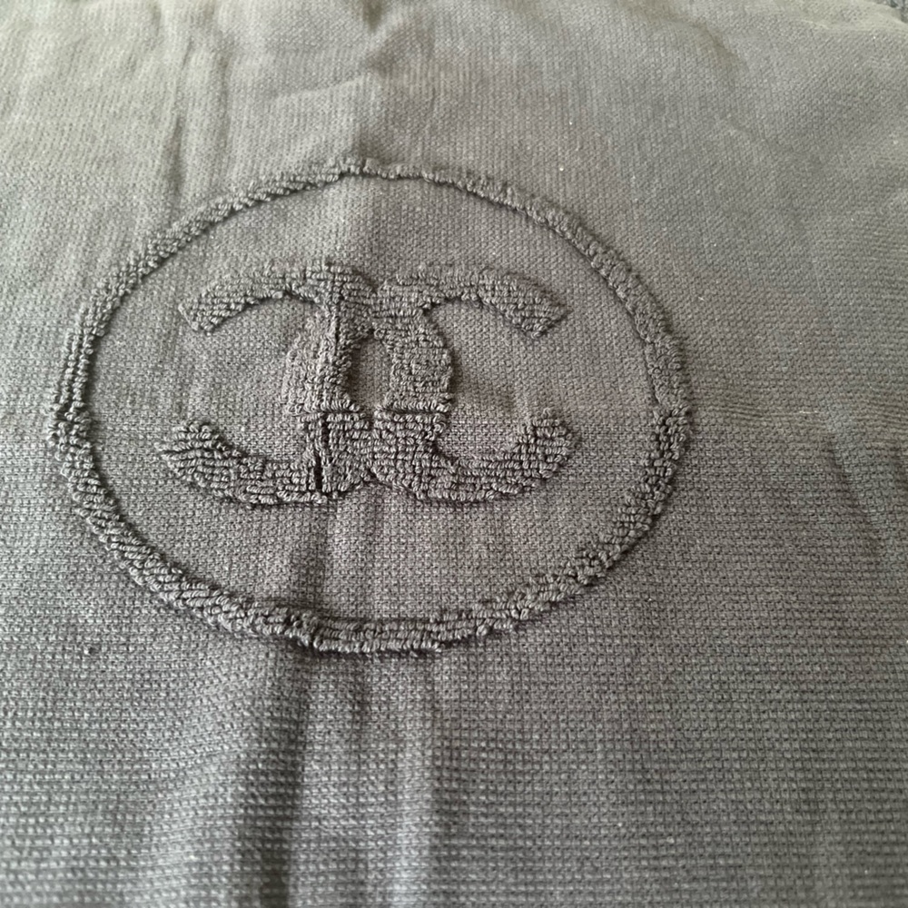 Chanel Face Towel - Picture 2 of 5